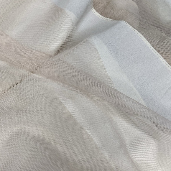 Needle & Thread Plunge V-Tulle Maxi in Cream &‎ Dust Sz 4 - Picture 9 of 9